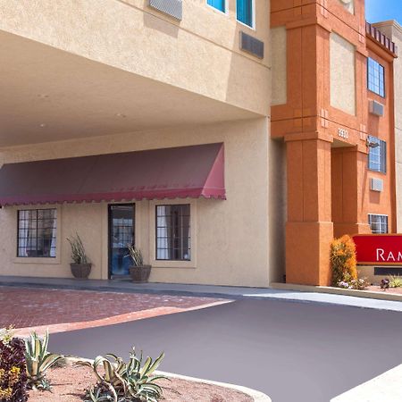 Ramada By Wyndham Culver City Los Angeles Exterior foto